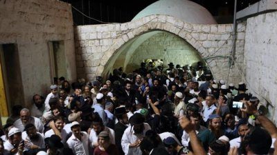 Settlers in Joseph's Tomb in 2013 (image from The Iran Project)