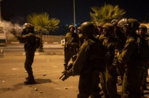 Israeli Soldiers Injure A Palestinian Near Qalqilia