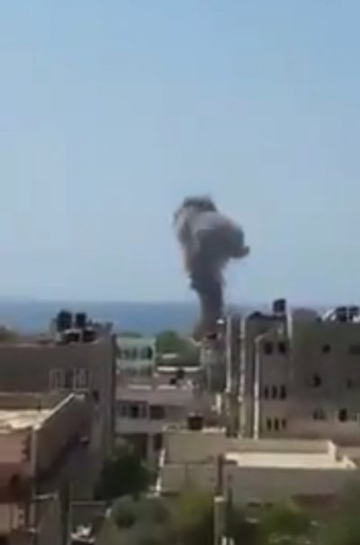 gaza-bombing (image from video by @cjwerleman on Twitter)