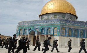 Israeli Forces Attack and Arrest Many Worshipers at Al-Aqsa