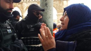 Palestinians Protest Israeli Police Activity at Al-Aqsa (VIDEO)