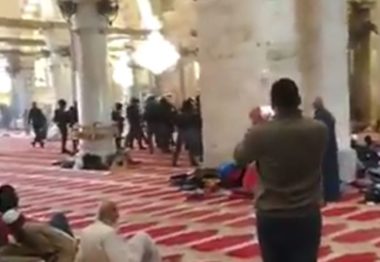 Mosque aqsa why israel attack al Jerusalem violence: