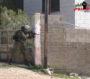Soldiers Injure Many Palestinians, Abduct One, In Kufur Qaddoum