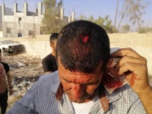 Israeli Settlers Throw Rocks at Palestinian Homes, Injure One
