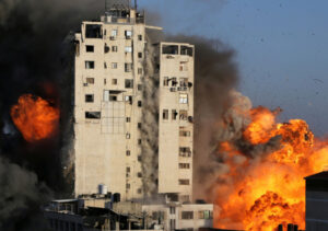 Amnesty International:  Pattern of Israeli attacks on residential homes in Gaza must be investigated as war crimes