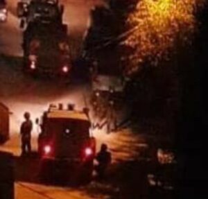 Army Abducts Seven Palestinians Near Ramallah