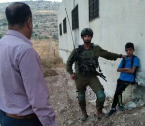 Israeli Forces Abduct a Palestinian Child, Injure Dozens, Near Hebron