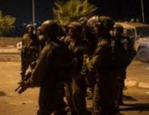 Israeli Soldiers Abduct Two Palestinian Teens In Hebron