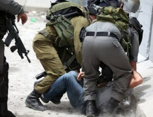 Israeli Forces Abduct Four Palestinians in Ramallah and Hebron