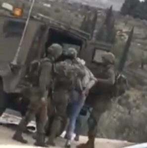 Israeli Forces Abduct Five Palestinians, Attack Protestors, in Hebron