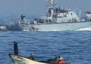Navy Abducts Five Fishermen, including a Child, Seizes Boat, off the Coast of Gaza