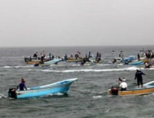 Israeli Navy Injures Two Fishermen, Abduct Two, In Gaza