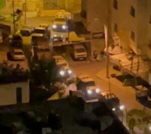 Israeli Army Abducts Eleven Palestinians In Ramallah