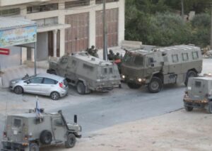 Army Abducts Fourteen Palestinians, Injures Three, In West Bank