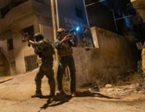 Update: Army Abducts 30 Palestinians In West Bank