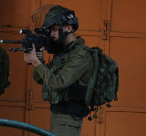 Israeli Colonizers Attack Homes Near Nablus, Soldiers Shoot Two Palestinians