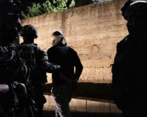 Israeli Forces Shoot Two Palestinians, Abduct Eight, in Bethlehem and Hebron