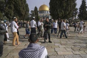 Israeli Colonizers Invade Al-Aqsa Mosque in Jerusalem