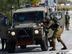 Israeli Forces Shoot a Palestinian, Abduct Four, in Nablus