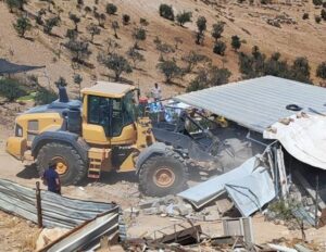 Army Demolishes 4 Residential Sheds, 3 Structure Near Hebron