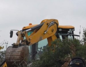 Army Uproots Palestinian Lands In Beit Ummar