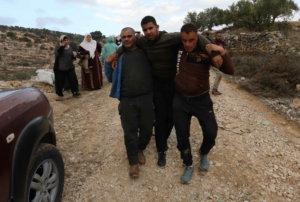 Illegal Paramilitary Colonizers Attack Farmers Near Nablus